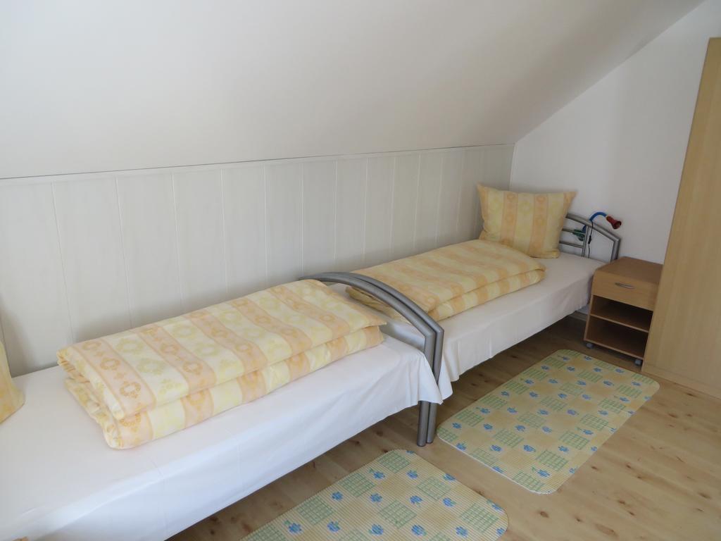 Ferienwohnung Zahn Oelsnitz  Ngoại thất bức ảnh