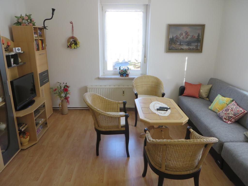 Ferienwohnung Zahn Oelsnitz  Ngoại thất bức ảnh