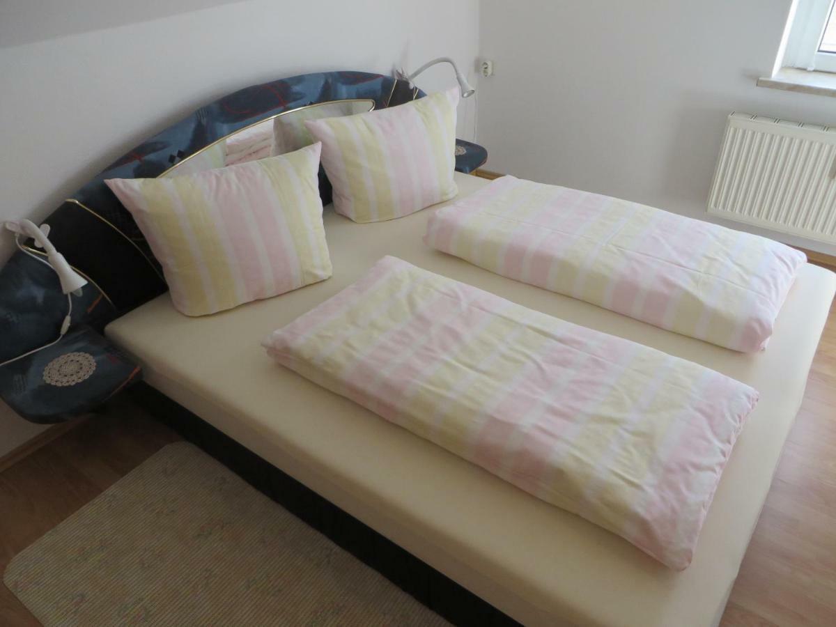 Ferienwohnung Zahn Oelsnitz  Ngoại thất bức ảnh